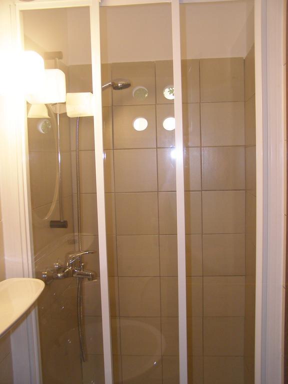 Apartments Dunoti Krk Town Habitación foto