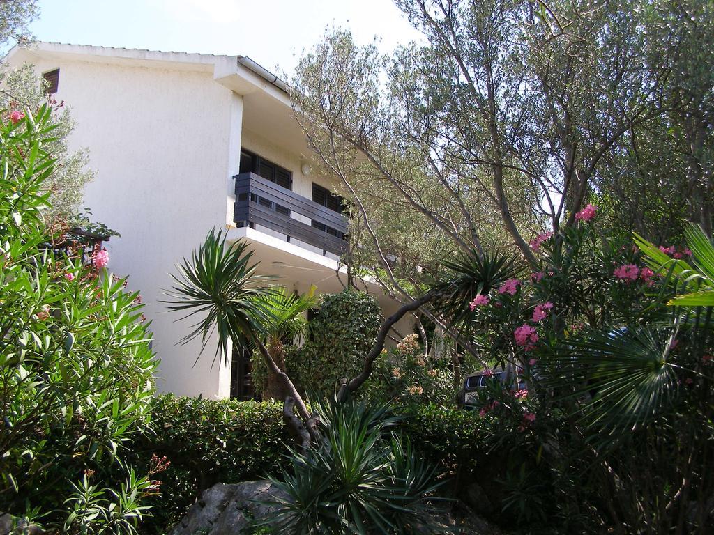 Apartments Dunoti Krk Town Exterior foto