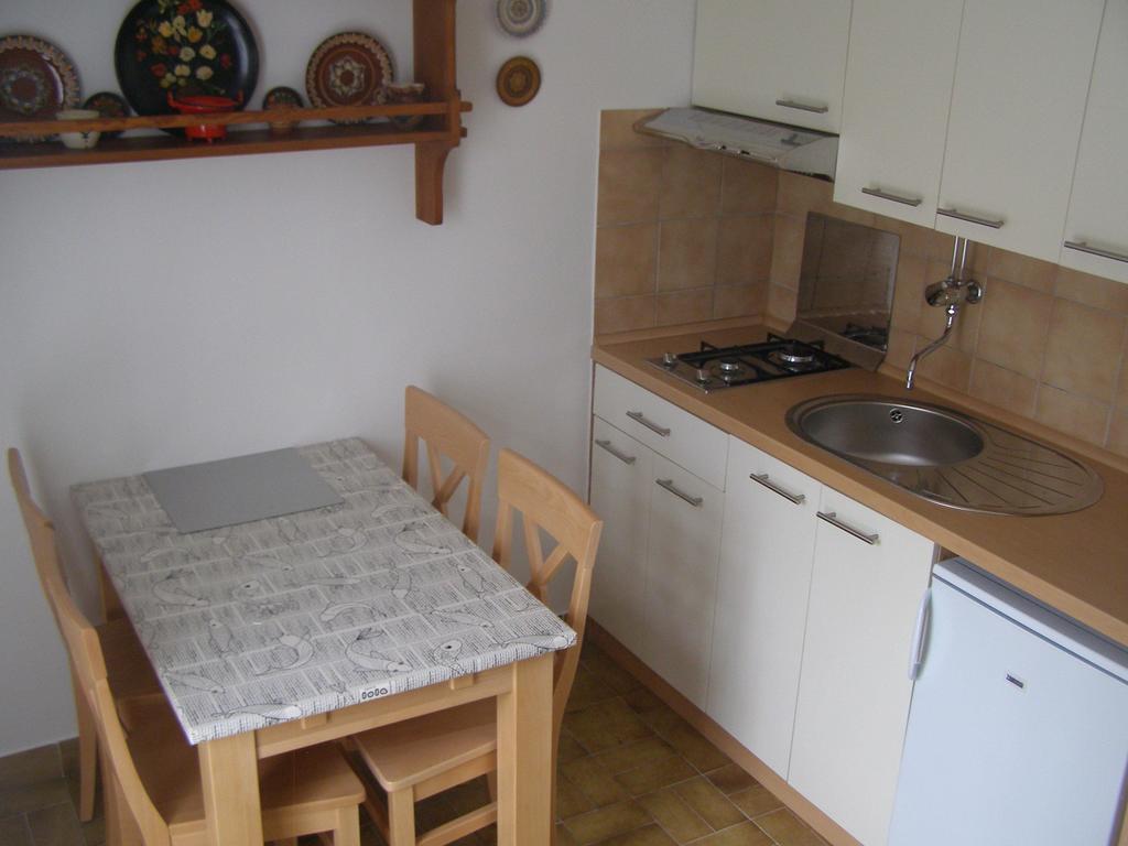 Apartments Dunoti Krk Town Habitación foto