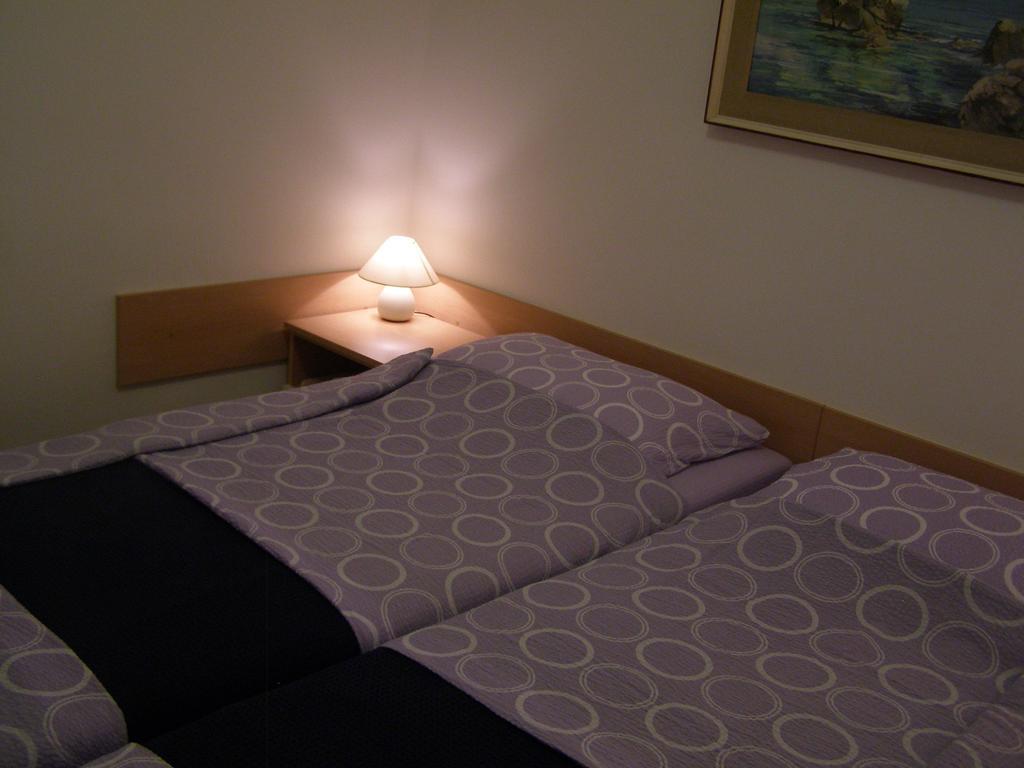Apartments Dunoti Krk Town Habitación foto